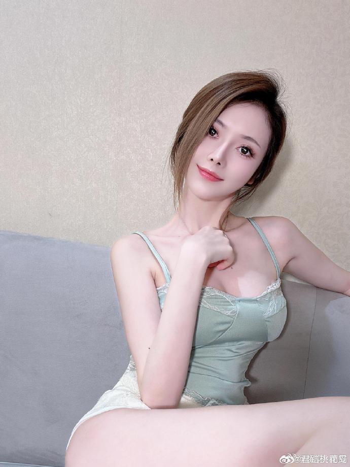 芭比 海报